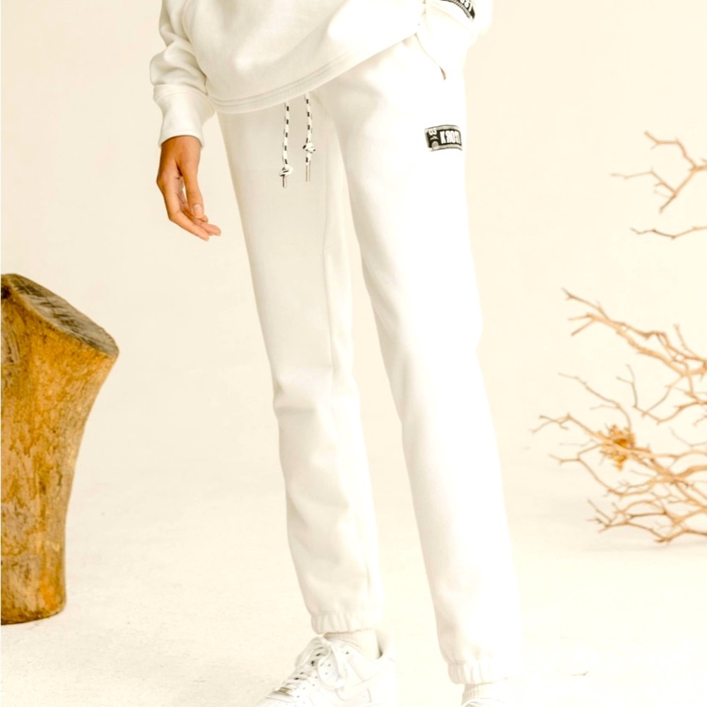 Made by KROST beautiful sweatpants  size XS New but no tag